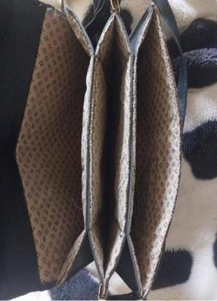 Винтаж кожаная сумка через плечо кроссбоди три отделения натуральная кожа под крокодила9 фото
