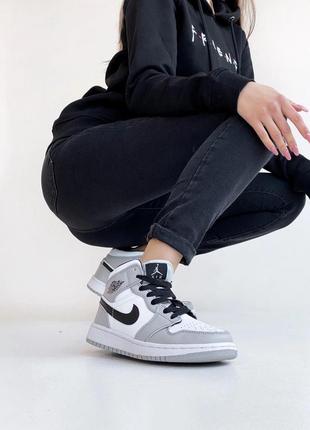 Кроссовки nike air jordan 1 женские кожаные джордан весна nike jordan 1 кожа nike air force 1 кожа nike air max весна жіночі кросівки найк джордан 14 фото