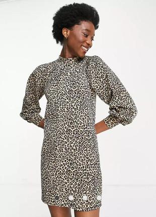 Леопардовое платье с рукавами фонариками