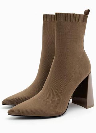 Текстильні еластичні черевики чоботи ботильйони на підборах zara зара