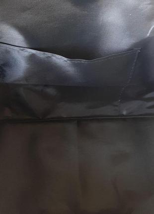 Невелика спортивна чорна сумка nike. сумка для тренувань, фітнес сумка