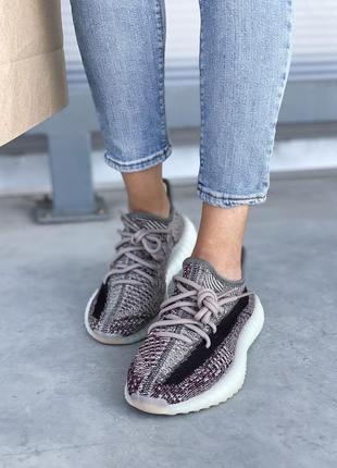 Кросівки adidas yeezy 3502 фото