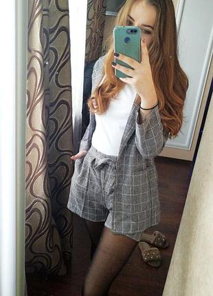 Клетчатый  костюм пиджак и шорты