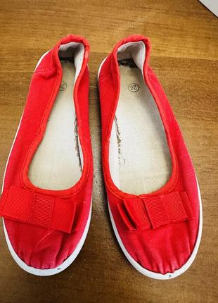 Класні мокасини-балетки