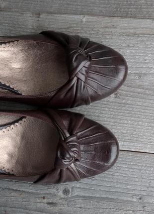 Натуральная кожа коричневые туфли лодочки кожаные на среднем каблуке классические3 фото