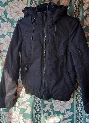 Женская куртка деми зимняя черная парка