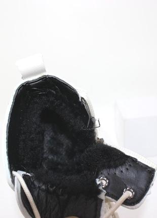 Бежевые молочные теплые зимние ботинки для девочек на молнии, со шнуровкой6 фото