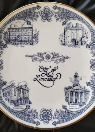 Колекційна , декоративна тарілка з ланкастеру , великобританія