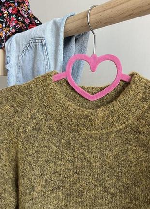 Натуральный оливковый свитер из мохера h&amp;m5 фото