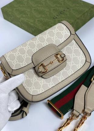 Сумочка в стиле gucci