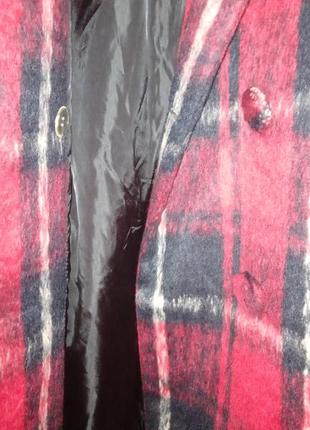 Нове стильне яскраве пальто у клітинку червоне чорне бордове двобортне міді7 фото