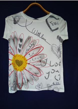 Женская футболка пудра с цветочным принтом8 фото