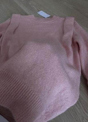 Нежный свитер розового цвета2 фото