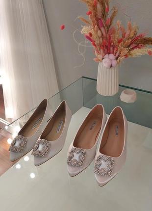 Весільні атласні балетки для нареченої в стилі manolo blahnik4 фото