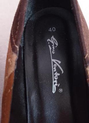 Стильные замшевые туфли от немецкого бренда4 фото