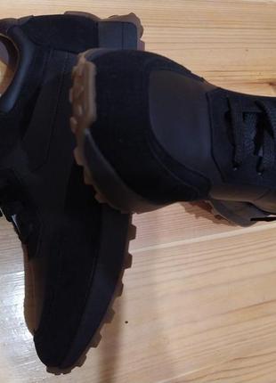 Стильні жіночі кросівки чорного кольору з натуральної шкіри і замші.5 фото