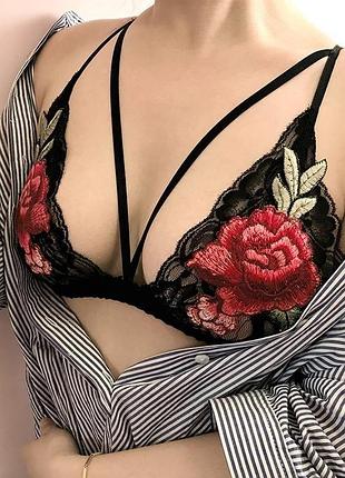 Кружевной бюстгальтер