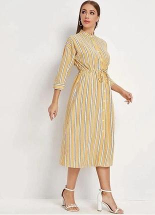 Очень красивое, легкое платье на застежку с распорками по бокам от primark💛