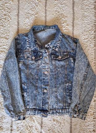 Джинсовая куртка варенка с рваностями