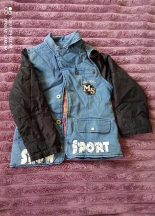 Осенняя куртка на 5-6 лет