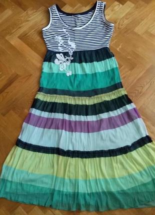 Дуже красива сукня з кольоровою фатіновою спідницею та завищеною талією розміру s1 фото