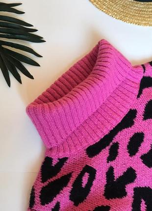 Яркий розовый свитер акриловый леопардprettylittlething. р-р s4 фото