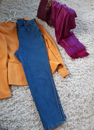 Стильные комфортные укороченные джинсы на резинке, р. 10-147 фото