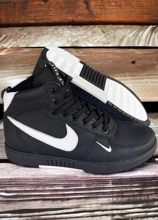 Зимние детские ботинки nike цвет черный