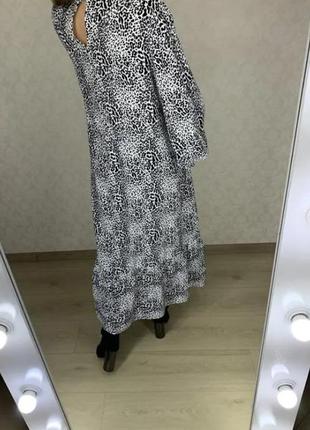 Платье zara свободное с воланом  animal принт черно-белое2 фото