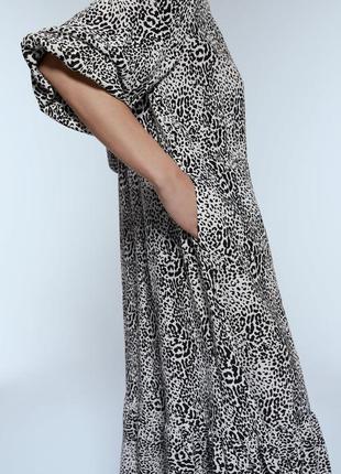 Платье zara свободное с воланом  animal принт черно-белое6 фото