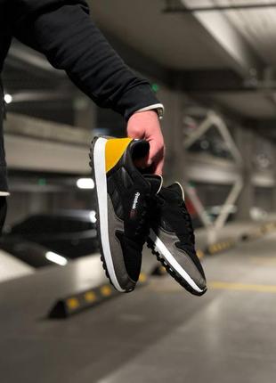 Кроссовки reebok classic black yellow10 фото