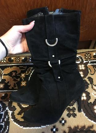 Женские сапоги dorothy perkins на тончайших каблуках
