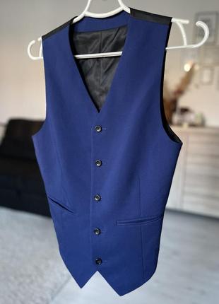 Синяя стильная костюмная жилетка asos xs