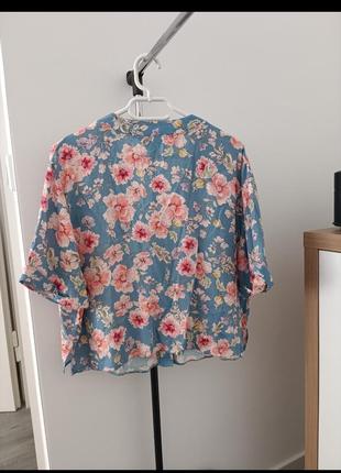 Стильная блуза на пуговицах2 фото
