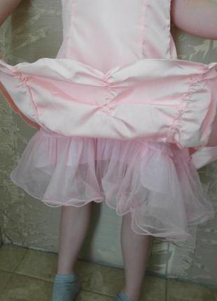 Атласное нарядное платье 4-5 лет.4 фото