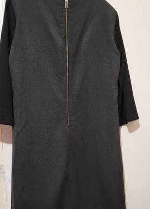 Сукня плаття в урочисто-діловому стилі темно-сіра з чорними рукавами стиль benetton4 фото