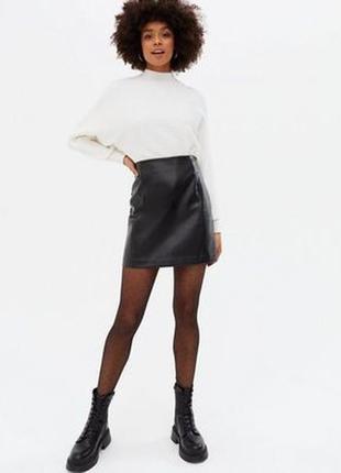 Шкіряна спідниця