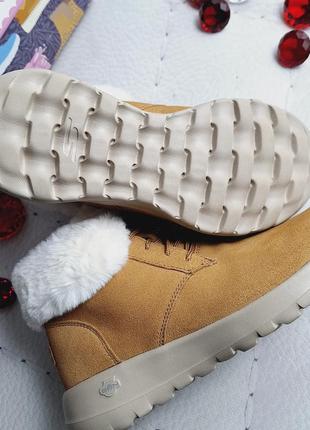 Skechers оригінал зимові легенькі черевики модель on the go joy3 фото