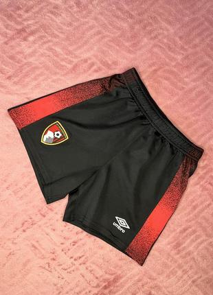 Шорти спортивні umbro original  4-5 років / 110 см