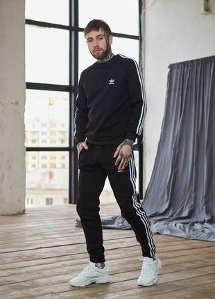 Спортивний костюм на флісі adidas