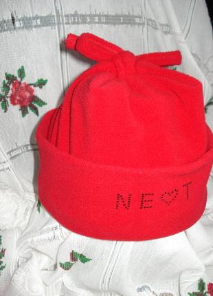 Супер шапка красного цвета "next"7-10 лет,шри-ланка,59см.