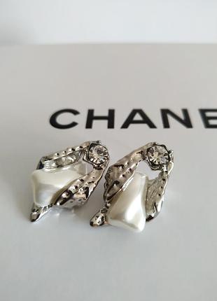 Тренд серьги пусеты серебристые под ретро винтаж шарики искусственный жемчуг