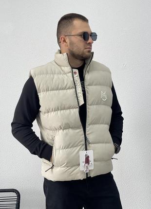 Чоловіча жилетка moncler