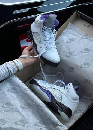 Кроссовки женские air jordan 5 retro white black purple5 фото