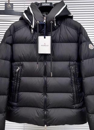 Пуховик moncler