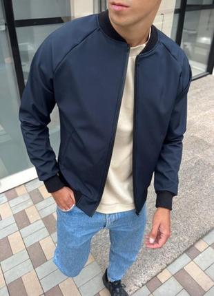 Бомбер з софтшелу на флісі, водовідштовхуюча куртка💧