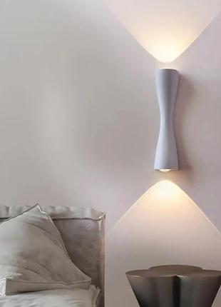 Світлодіодний світильник фасадний "гантель" 15 см білий 6w