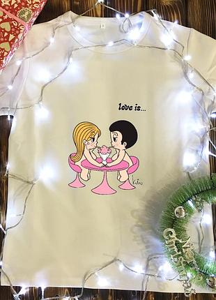 Чоловіча футболка з принтом - love is...