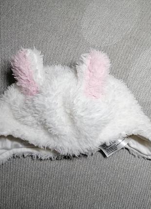 Прикольная шапочка-зайка.