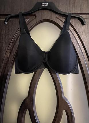 Шикарний, базовий, безшовний, бюстгальтер, чорного кольору, від бренду: m&s 👌
